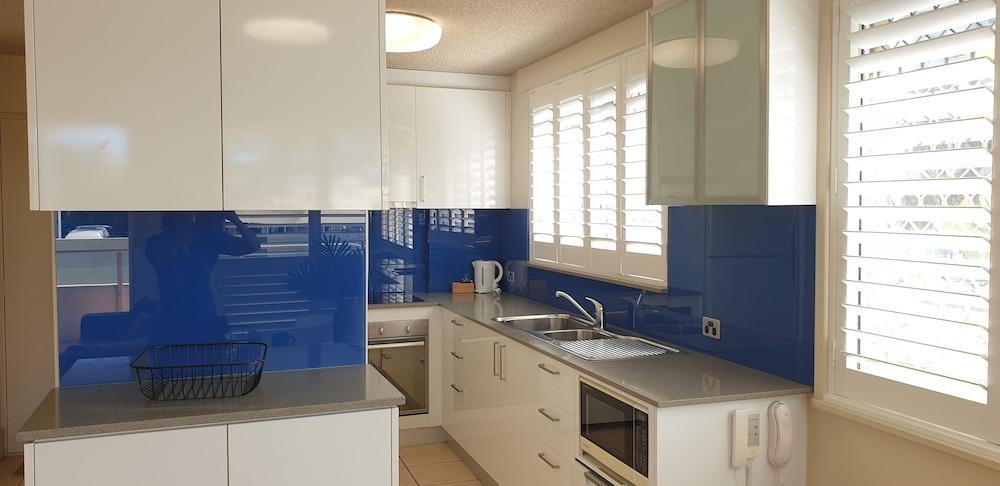 Wyuna Beachfront Holiday Apartments Gold Coast Bagian luar foto