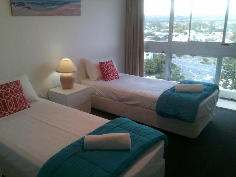 Wyuna Beachfront Holiday Apartments Gold Coast Bagian luar foto